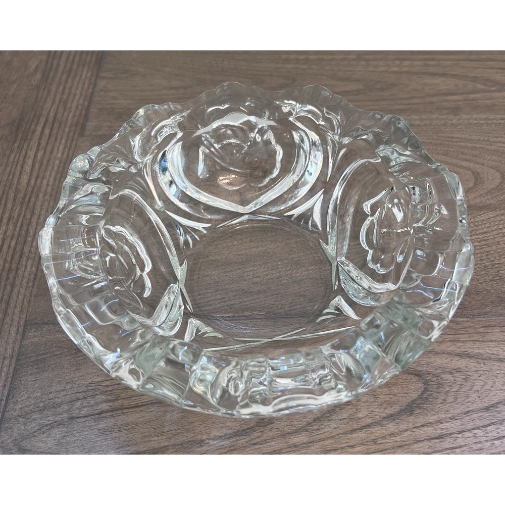 Vintage Pasari Clear Crystal Glass Ashtray with a Rose Design, Made in Indonesia - Picture 5 of 9